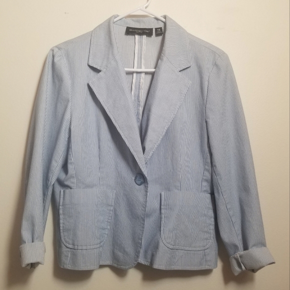 Boxy Blue & White Stiped Blazer - Picture 1 of 9